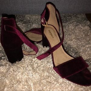 Beautiful Red Velvet Block Heel Sandals!